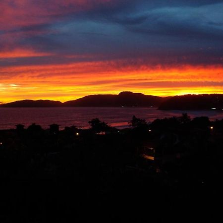 Suite Em Geriba A 50 Metros Da Praia Com Vista Búzios Buitenkant foto
